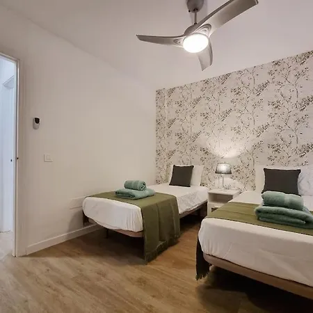 Beachside Escape ماربيا