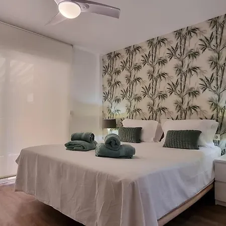 Beachside Escape * ماربيا